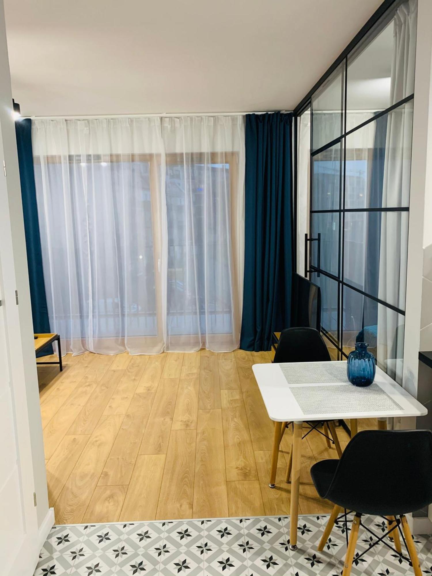 Luksusowy Apartament Z Parkingiem I Klimatyzacja W Samym Centrum Wroclawia المظهر الخارجي الصورة