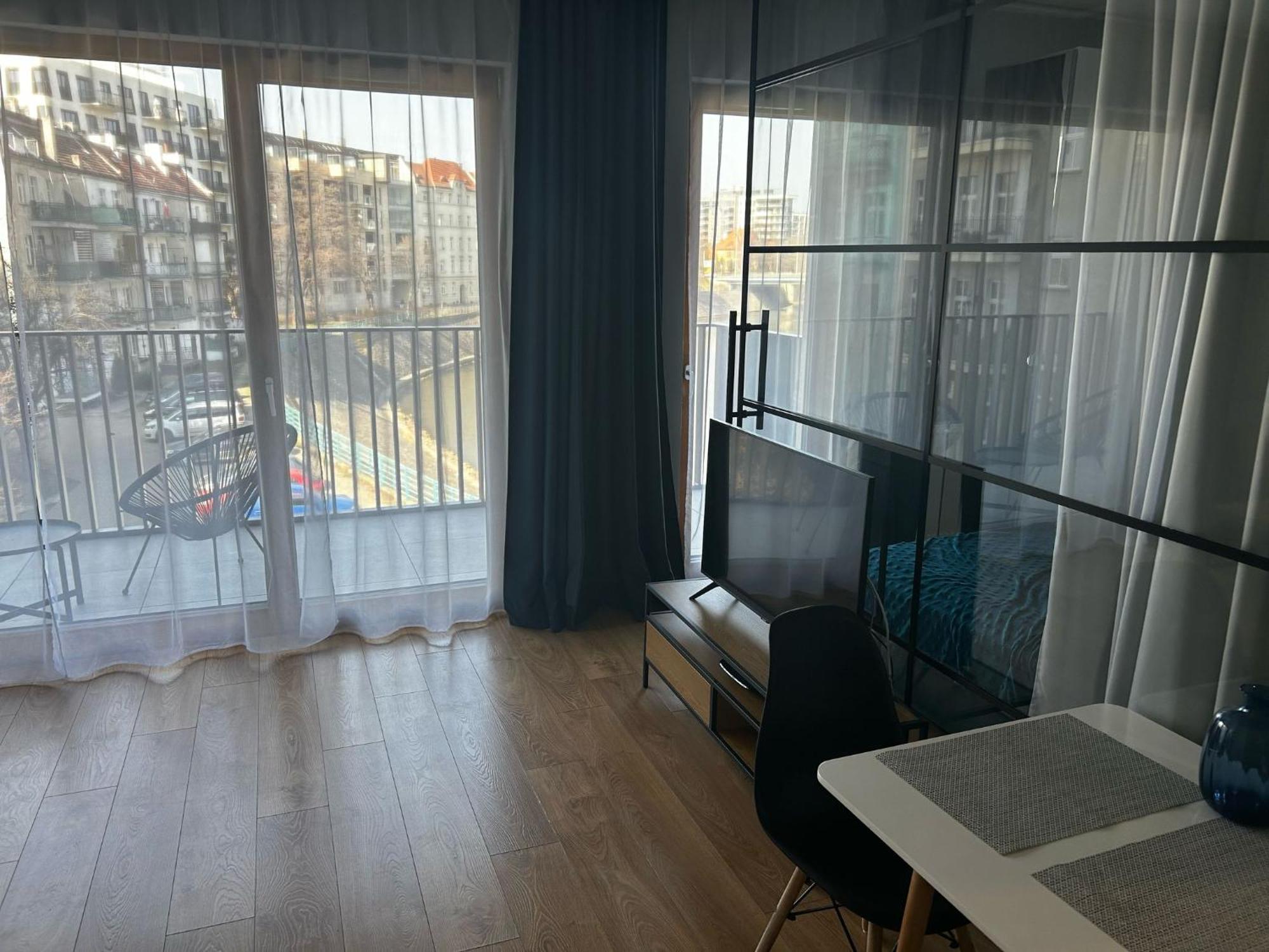Luksusowy Apartament Z Parkingiem I Klimatyzacja W Samym Centrum Wroclawia المظهر الخارجي الصورة