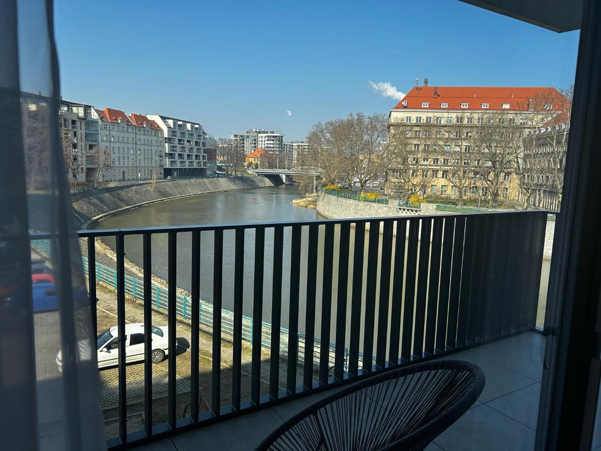 Luksusowy Apartament Z Parkingiem I Klimatyzacja W Samym Centrum Wroclawia المظهر الخارجي الصورة